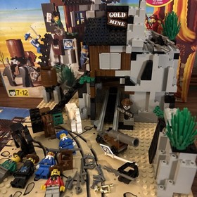 LEGO System: Bandit's Secret Hideout (6761) 99% Complete W/ Box & Instructions