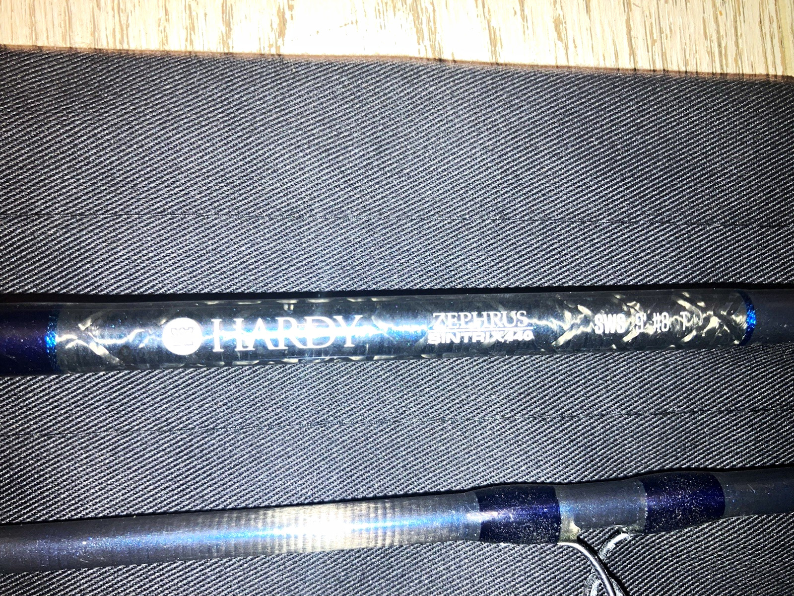 Hardy Zephrus Sintrix 440 Fly Rod 9ft 8wt 4pc Carbon Fibre Cork + Bag