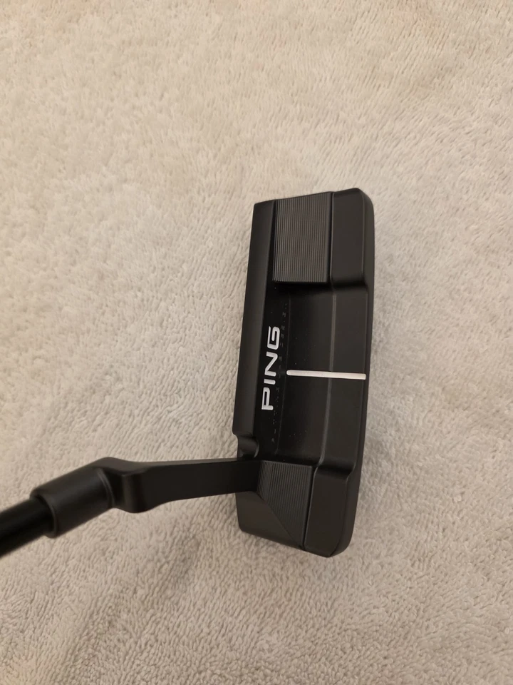 Putter 2D Ping PLD Anser para diestros como nuevo, 35 pulgadas Foto 4 de 4
