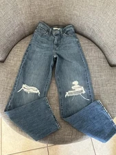 Levi’s Women’s Jeans High Waisted Straight Size 25W 31L