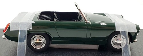 Cult Models 1/18 Scale CML020-2 - Austin Healey Sprite MK II 1961 - Green - Picture 4 of 5