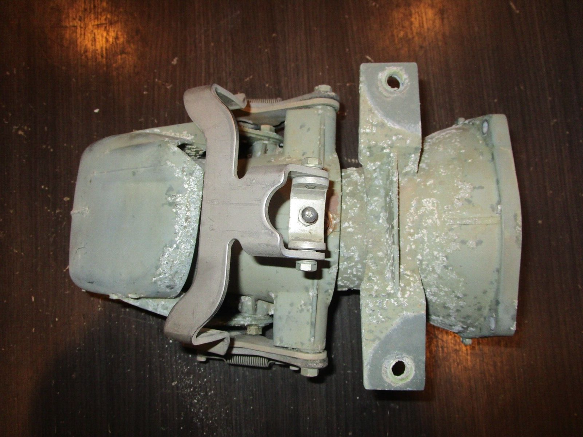 95 YAMAHA WAVE RUNNER III STEERING NOZZLE W/ REVERSE GATE 63N
