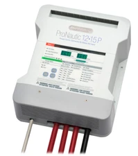 PROMARINER PRONAUTIC 1215P 15 AMP 3 BANK BATTERY CHARGER