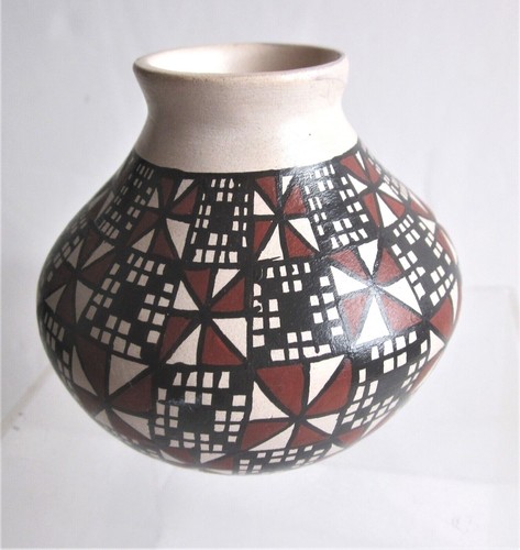 Jesus Rodriquez Signed Mata Ortiz Mexican Pottery Geometric Polychrome- 3"