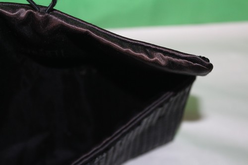 Cartera sin asas Norell vintage negra de lentejuelas con cierre de botones de estrás - Imagen 4 de 5