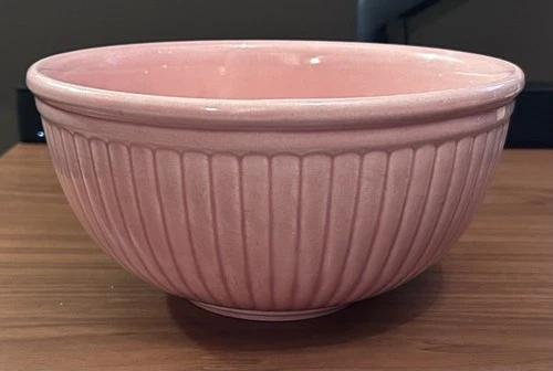 Vintage Redwing Pottery Gypsy Trail Reed Pattern Pink 10” Mixing Bowl 1930’s