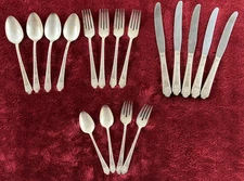 1941 17 Pc. Original Precious Rogers Deluxe Plate Silverware.