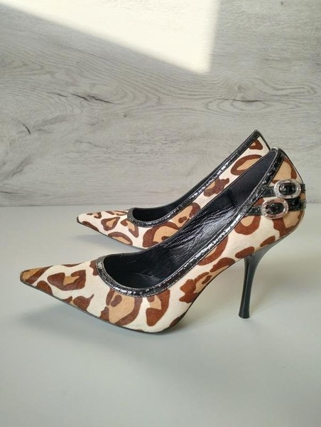 Women Karen Millen Heels Beige Fur 37.5