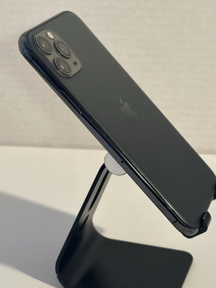 Apple iPhone 11 Pro 256GB Unlocked - Good Condition - Space Grey - READ - Image 4 of 4