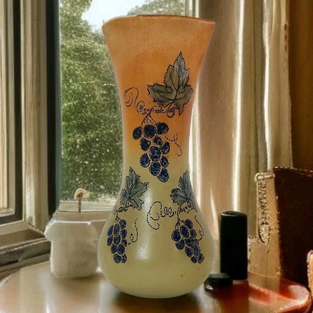 Glass Collectible 1900-1919 Time Period Manufactured Vases for