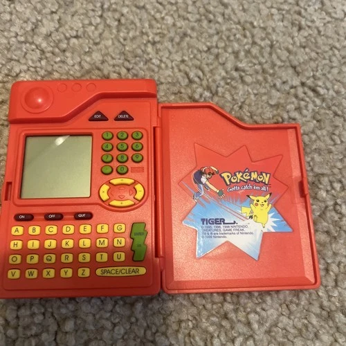 Vintage Pokémon Pokedex 1998 Tiger Electronics Toy