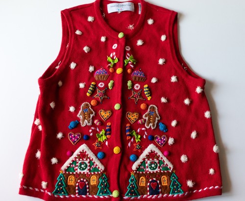 Marisa Christina Kids Holiday Christmas Sweater Gingerbread House Candy Medium - Picture 2 of 5