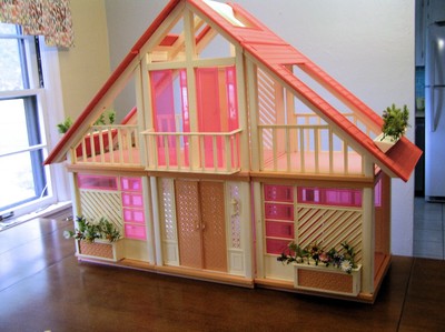 1985 barbie dream house