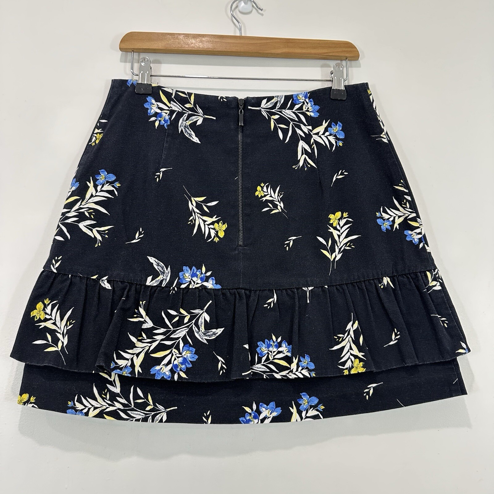 Cue Mini Skirt Women 10 (30 in Waist) Blue Floral Pleated Double Hem Lined image 2