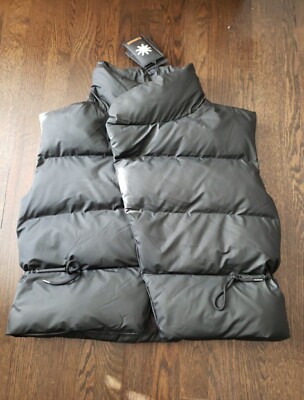 NWT Rains Puffer Vest Size Small
