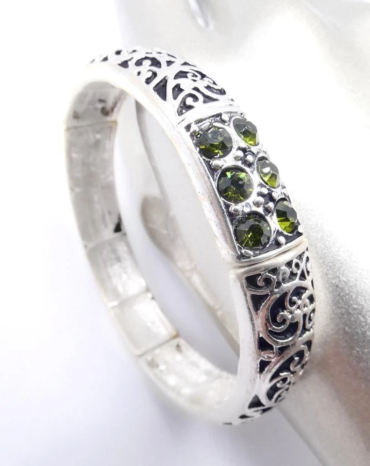 Brazalete elástico filigrana negra enchapado en plata con cristales de oliva de diseño CLÁSICO Foto 2 de 4