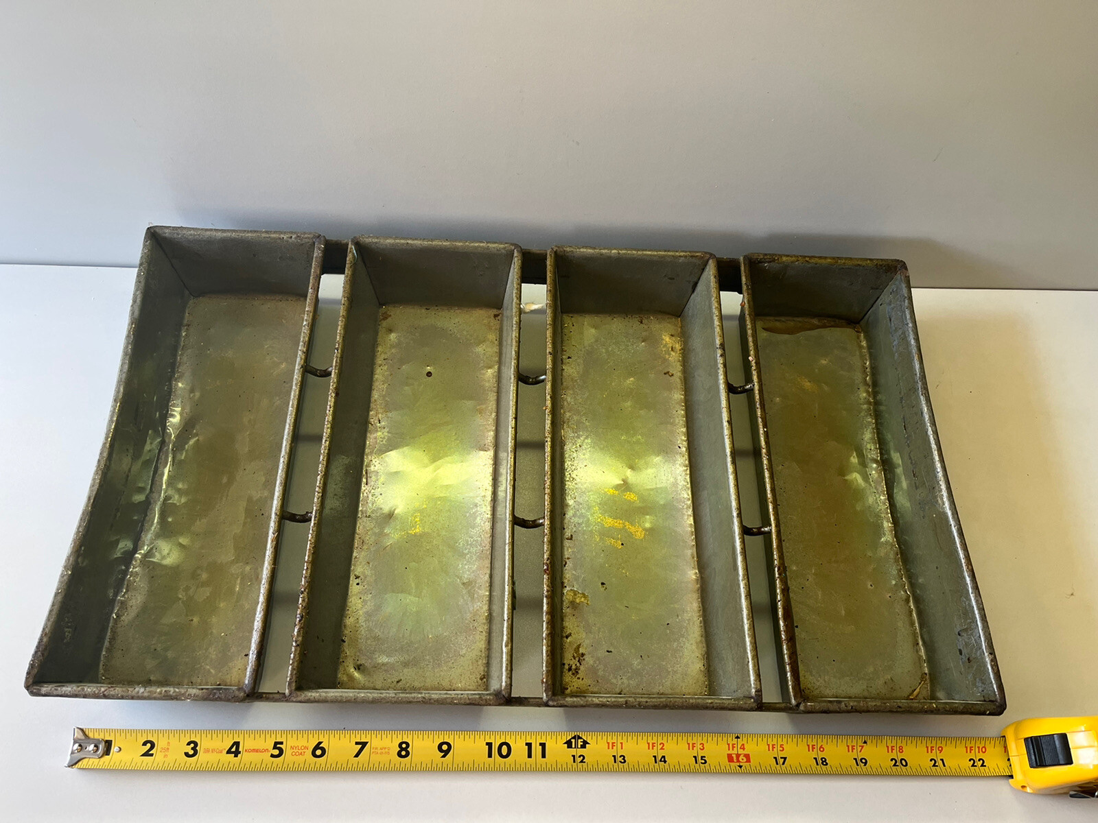 EKCO COMMERCIAL “D” Welded BREAD LOAF PANS 4 Strap LOAF PANS WE SHIP