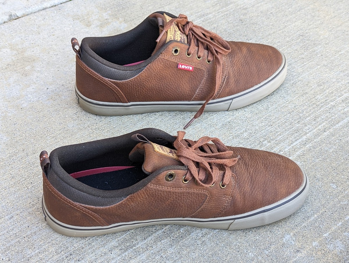 Levi\'s Brown Leather Athletic Shoes Amazon.com | Levi main image 2