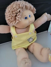 Vintage 1985 Cabbage Patch White Boy Doll w CP Clothes OK Tag