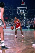 Spud Webb Atlanta Hawks dribbles circa 1986 at the Boston Garden i- Old Photo