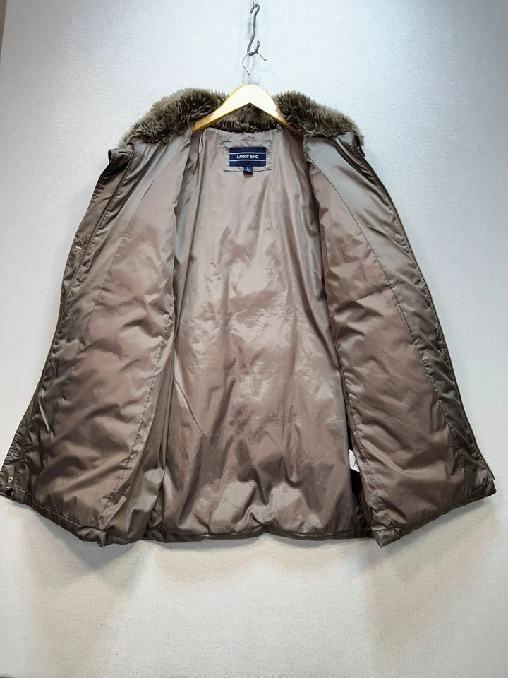 Abrigo acolchado aislante Land's End para mujer cuello de piel sintética cremallera completa talla L topo Foto 4 de 4