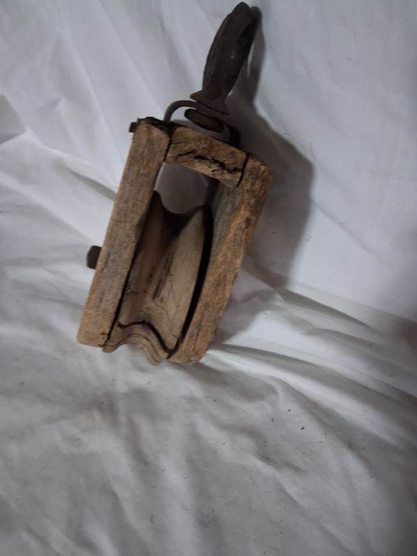 Antique Wooden Pulley Single Wood Rope Rustic Barn Hay  Vintage Farmhouse Decor 