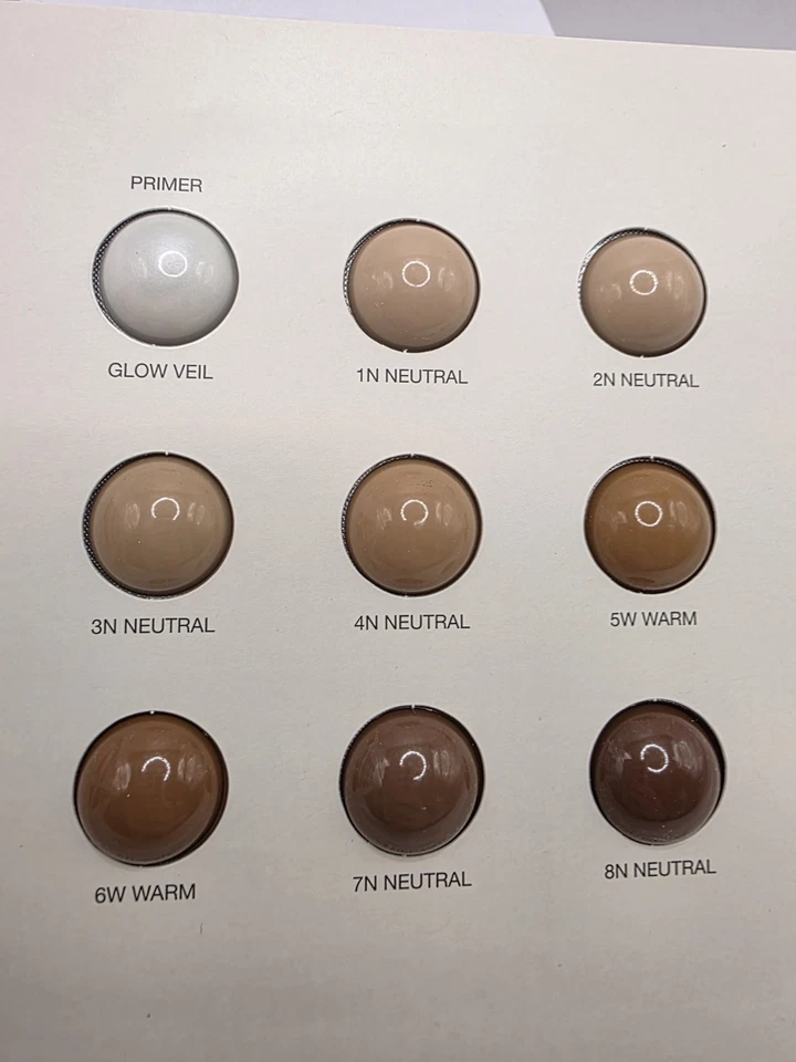 12 Pack x Dior Forever Skin Glow 8 Shade Foundation & 1 Primer Sample Cards - Image 3 of 4