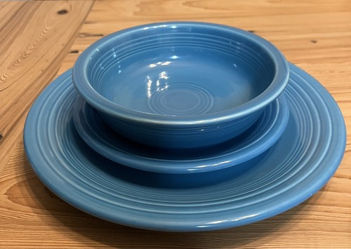 Fiestaware 3 Piece Peacock Blue Dinner, Salad, Coupe Soup Bowl Homer Laughlin - Picture 1 of 4