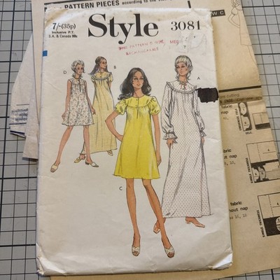 Style 3081 Nachthemd Schnittmuster Größe M 12 - 14 Webstoff Vintage 70er