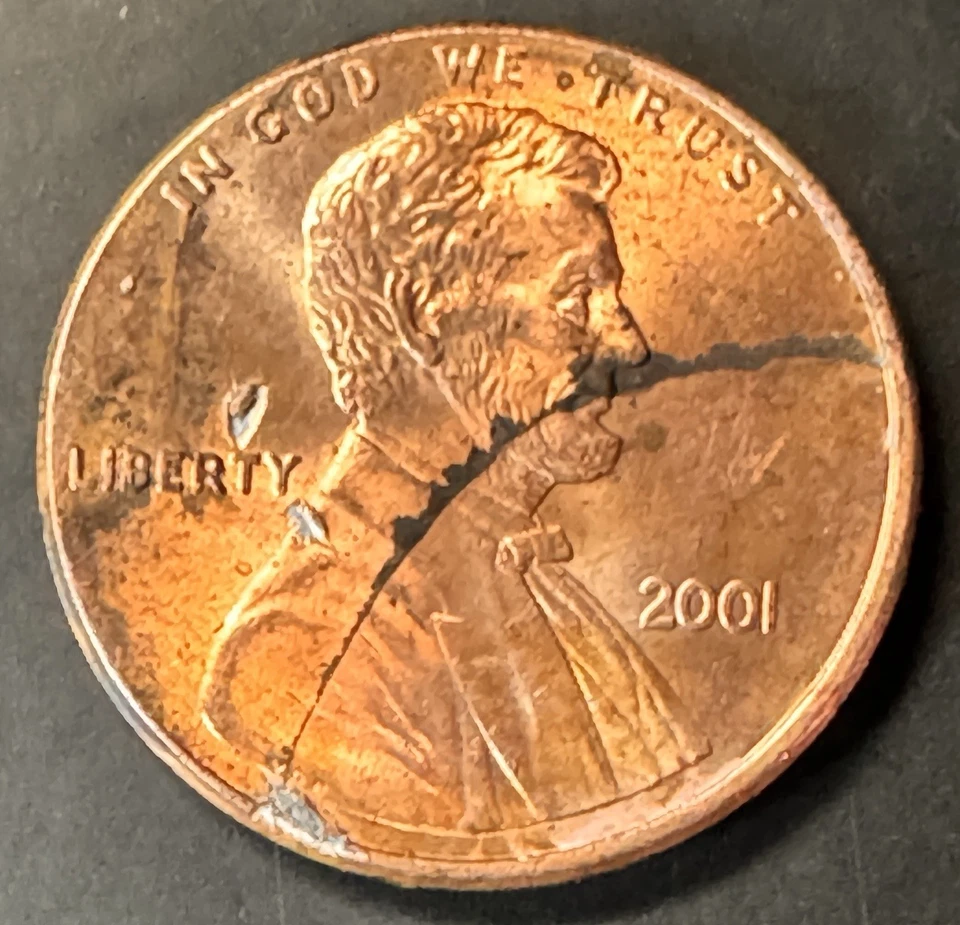 Large Obverse Die Crack 2001 Lincoln Cent - Image 2 of 4