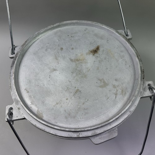 Camp Chef Ultimate Aluminium Dutch Oven 12" Outdoor Campingkocher - Bild 6 von 12