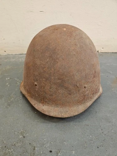Original WW2 era period Russian Military Helmet in VGC for the battlefield relic
