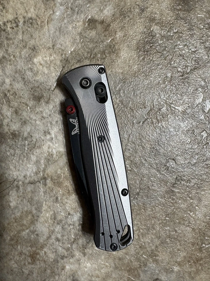 Benchmade Bugout 535BK-4 M390, Silver Aluminum Handle - Image 3 of 3
