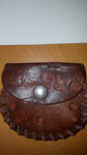 The Flintstones Pins and Purse. - Picture 4 of 6