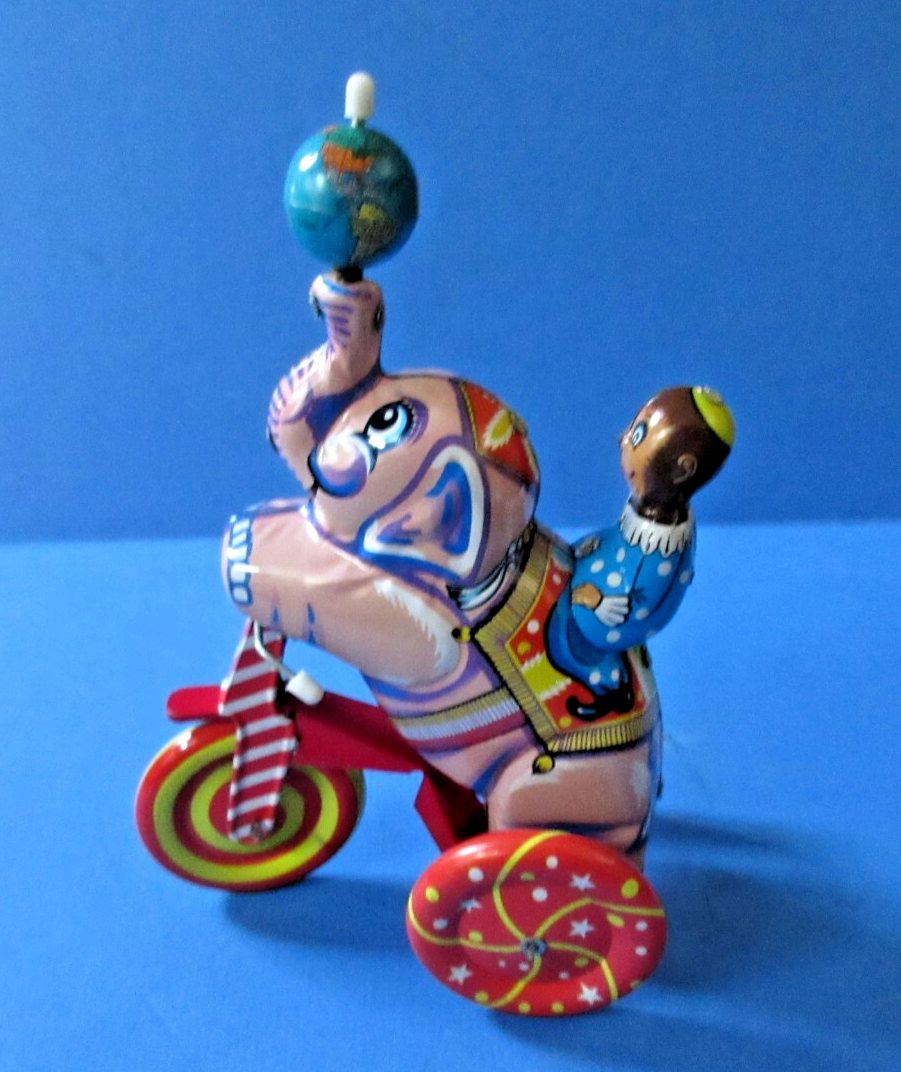 Foto 1 di 9