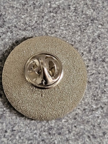 Reform UK Enamel Lapel Badge - 25mm Diameter - Picture 2 of 2