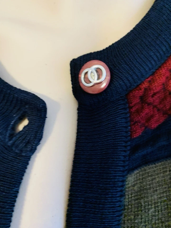 Maga By Colosseum Womens  Cardigan / Size XL . Made In Australia. Pure 100% Wool - Imagem 2 de 4