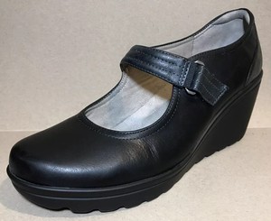 naturalizer black mary jane shoes