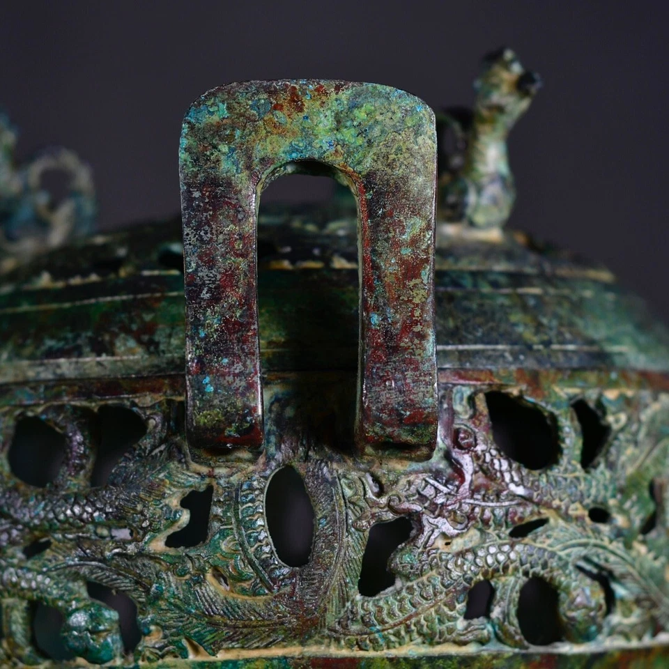 China Western Zhou Botella Bronce Olla Quemador de Incienso Naturaleza Desgastada Escultura Foto 3 de 4