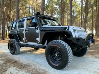 2013 Jeep Wrangler Jk Unlimited Sport White 5 Speed Automatic