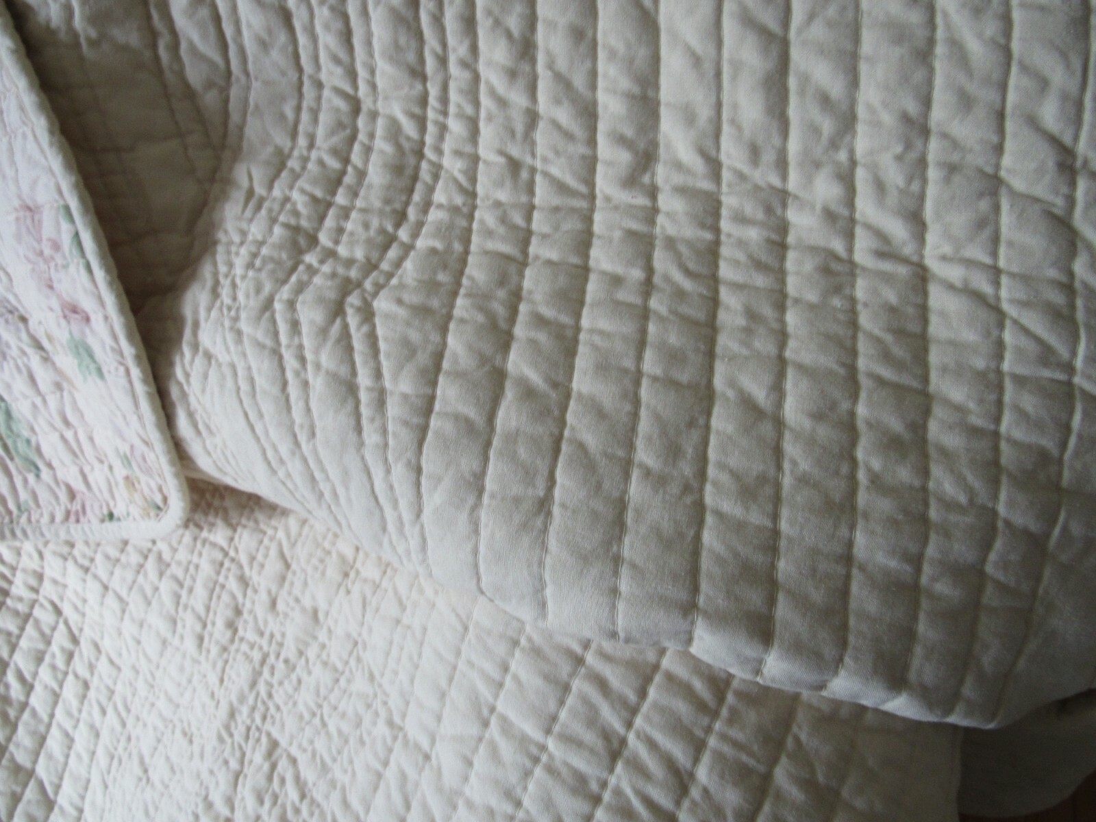 VICTORIAN HEART QUILT THROW BLANKET & 2 PILLOWS 50X 60 YELLOW FLORAL