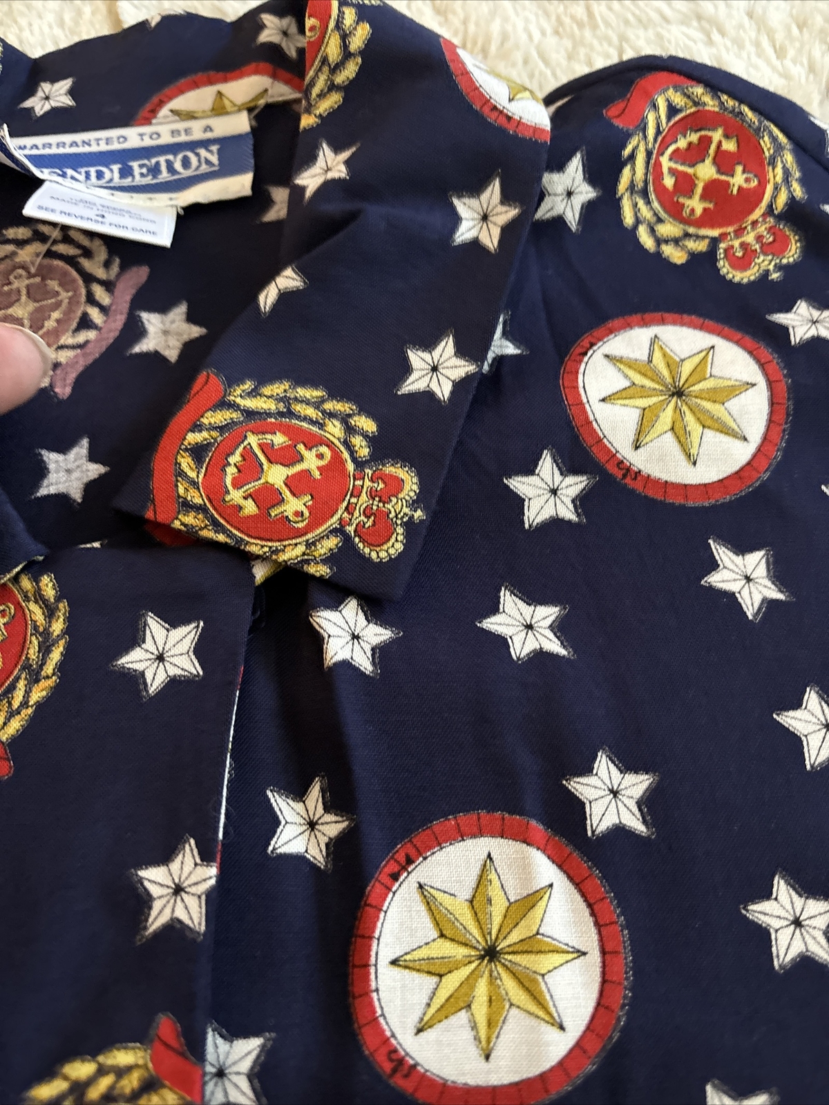 Pendleton Blue Red Star Nautical Buttoned Short S… - image 9