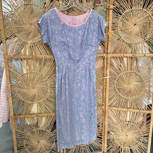 Vintage 1950s Pastel Lace Wiggle Dress S 60s Periwinkle Party Dress Pencil Dress - Picture 2 of 10
