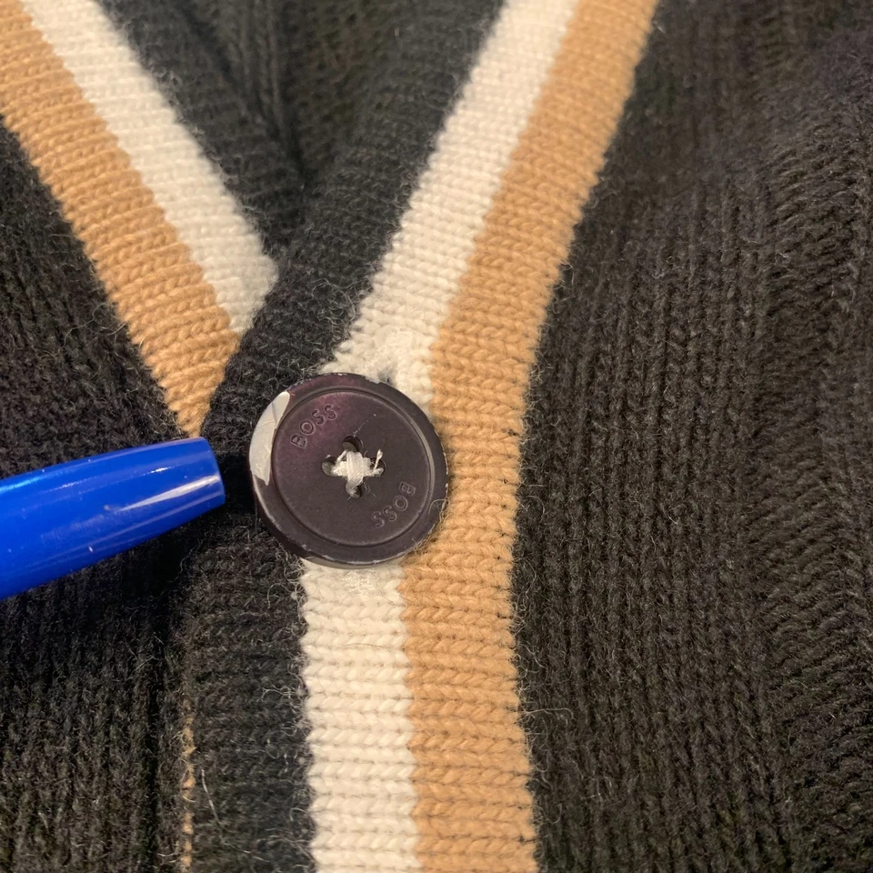 Мужской вязаный свитер-кардиган HUGO BOSS на пуговицах черный средний шерстяная кашемировая смесь - Изображение 2 из 4