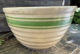 Vtg Super Stained Beehive Yellowware Stoneware Mixing Bowl Green Stripes