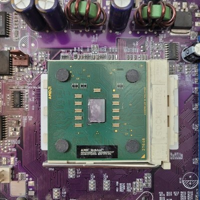 AMD Athlon XP 2400+ CPU Processor AXDA2400DKV3C Socket A 462 2.0GHz 266MHz FSB