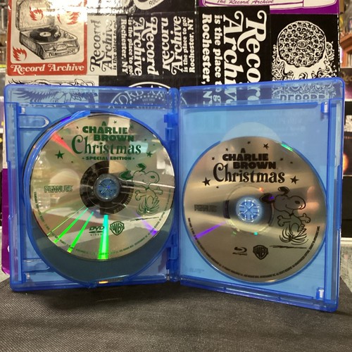 Peanuts Holiday Collection (Special Edition) (6-disc Set, DVD + BLU-RAY) - Imagen 5 de 7