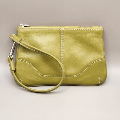 ILI New York Toronto Spring Green Glove Soft Leather Zip Cardholder Wristlet Bag