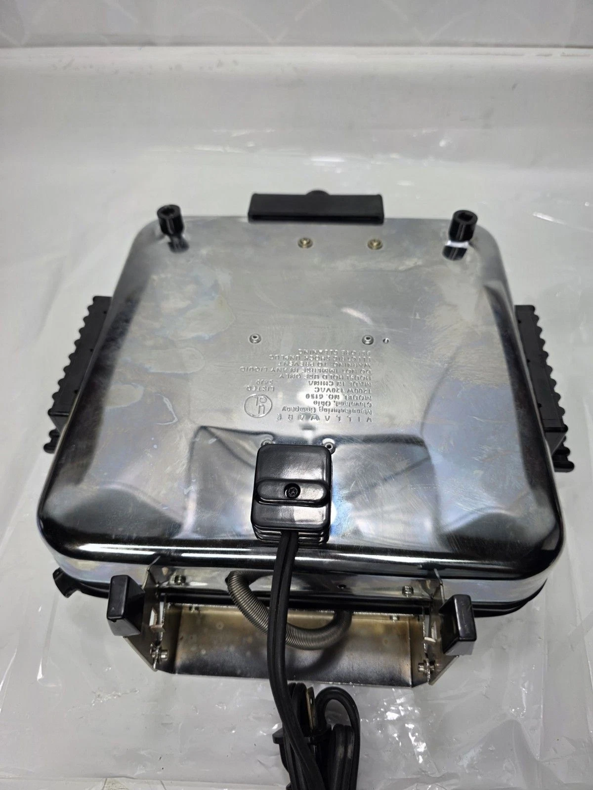 VillaWare 3-in-1 Nonstick V6150 Waffle Multi-Baker Stainless Steel panini press