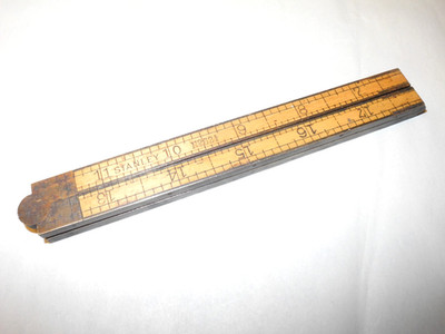 VINTAGE STANLEY TOOLS #62 1/2 CARPENTER'S RULE, BRASS BOUND, 2 FOOT, 4 FOLD NICE